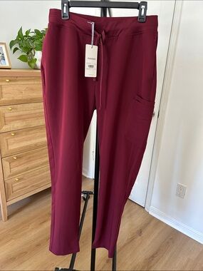 NWT Mandala Scrub Pants. Size Medium slim regular. 31” inseam. Color: Wine